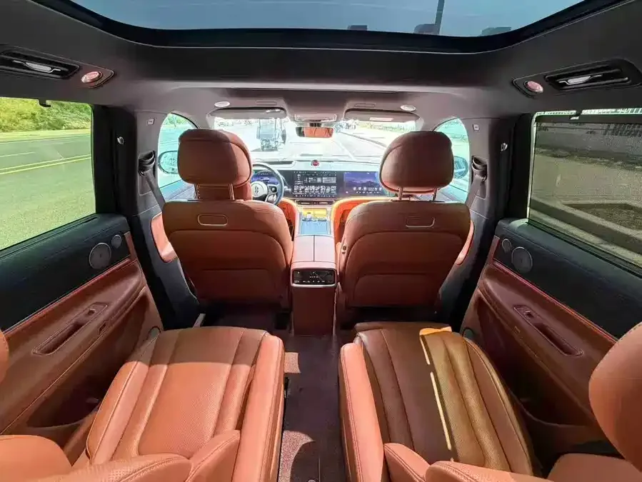 AITO M9 Wenjie M9 2024 Extended Range Max Edition 42kWh 6-seater Edition 2025 — миниатюра 5