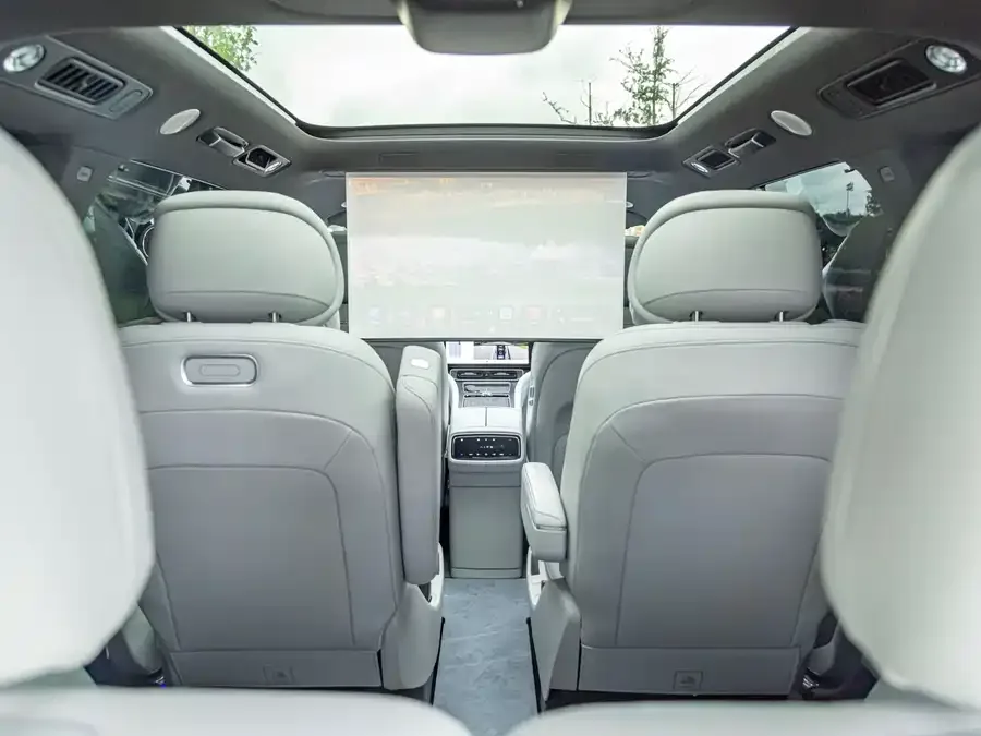 AITO M9 M9 2024 Extended Range Ultra Edition 52kWh 6-seater Edition 2024 — миниатюра 3