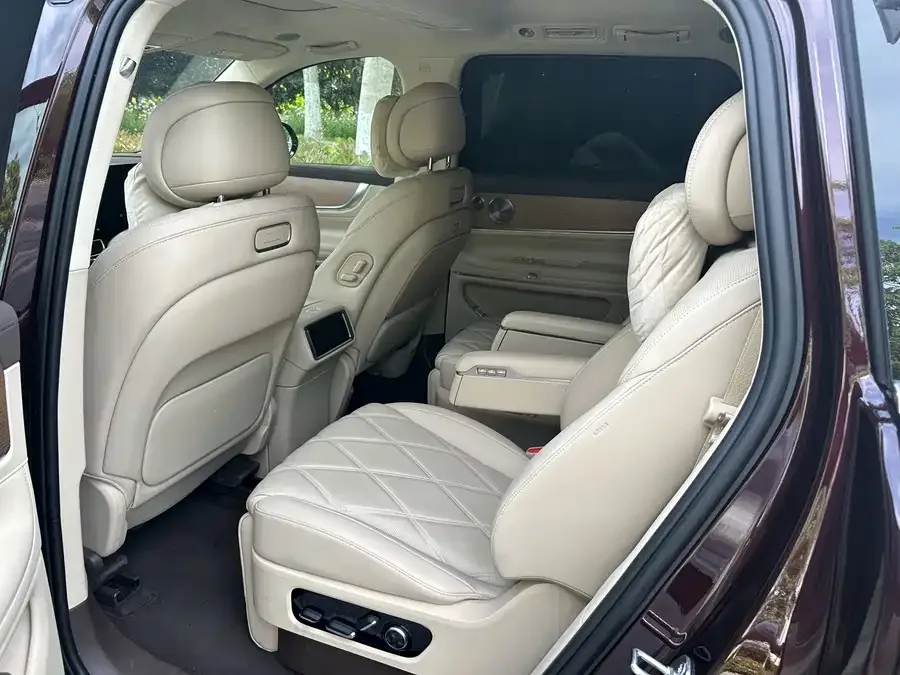 AITO M9 Wenjie M9 2025 Pure Electric Ultra Edition 100kWh 6-Seat Version (192-line LiDAR) 2025 — миниатюра 2