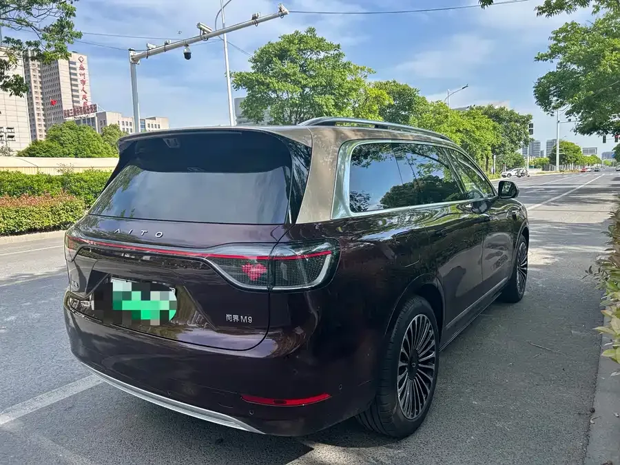 AITO M9 Wenjie M9 2025 Pure Electric Ultra Edition 100kWh 6-Seat Version (192-line LiDAR) 2025 — миниатюра 4