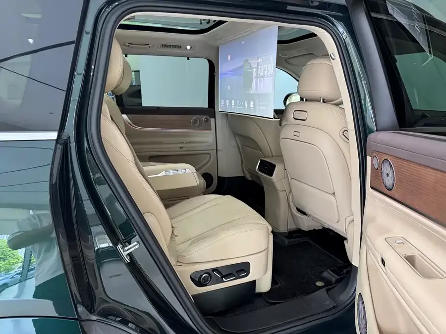 AITO M9 QM9 2024 Pure Electric Ultra Edition 100kWh 6-seater Edition 2024 — миниатюра 4
