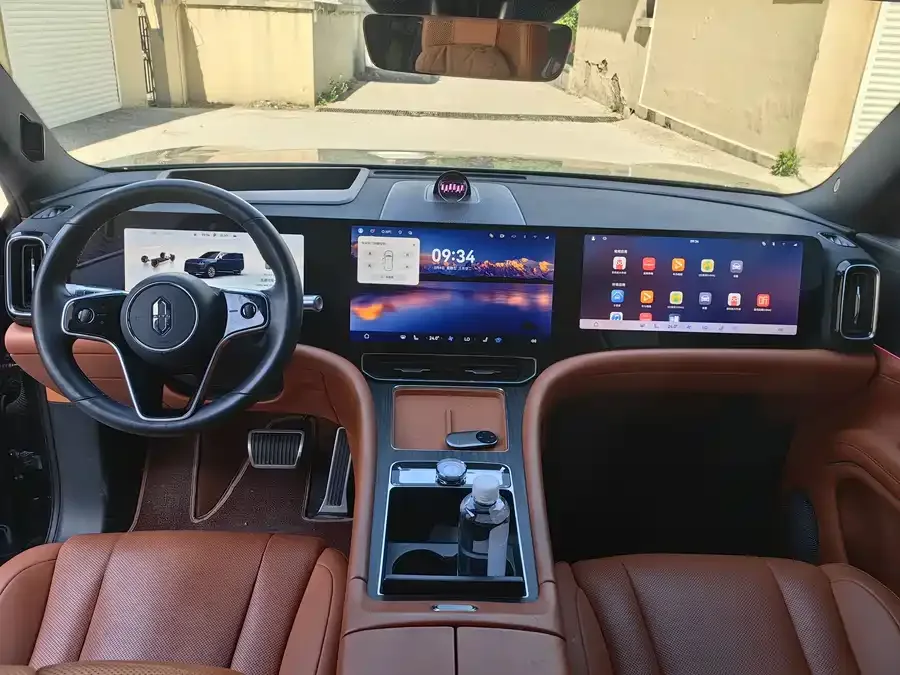 AITO M9 M9 2024 Extended Range Ultra Edition 42kWh 6-seater Edition 2024 — миниатюра 5