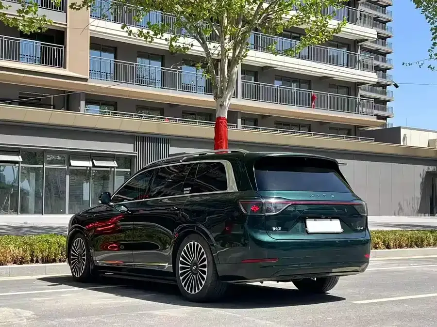 AITO M9 M9 2024 Extended Range Ultra Edition 52kWh 6-seater Edition 2024 — миниатюра 3