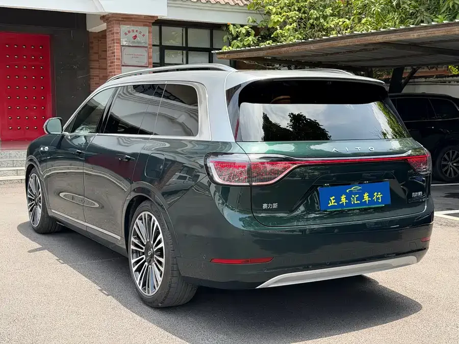 AITO M9 M9 2024 Extended Range Ultra Edition 42kWh 6-seater Edition 2024 — миниатюра 2