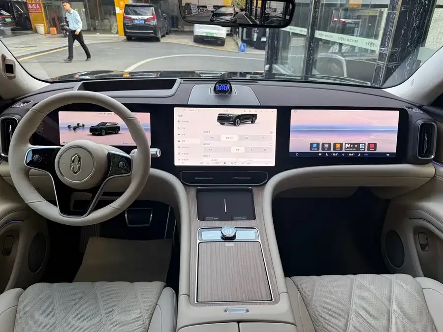 AITO M9 Wenjie M9 2025 Pure Electric Ultra Edition 100kWh 6-Seat Version (192-line LiDAR) 2025 — миниатюра 5