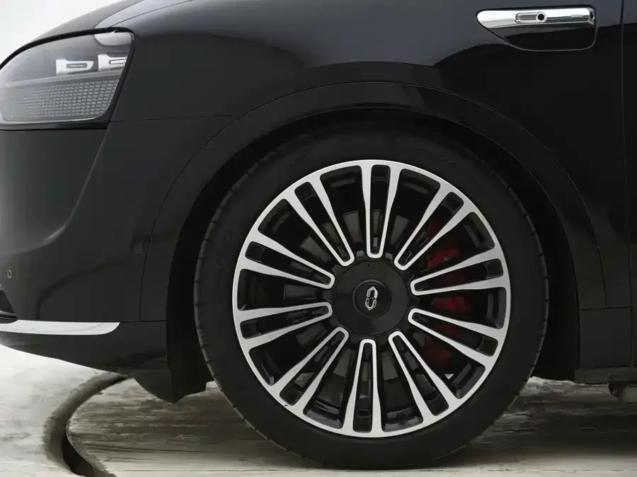 AITO M9 M9 2024 Extended Range Ultra Edition 52kWh 6-seater Edition 2024 — миниатюра 2