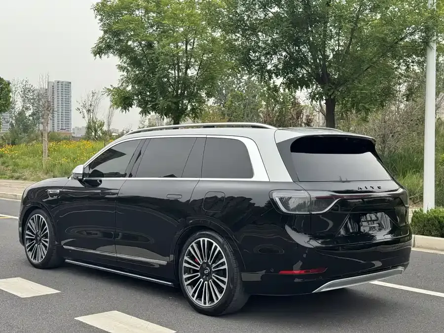 AITO M9 M9 2024 Extended Range Ultra Edition 52kWh 6-seater Edition 2024 — миниатюра 5