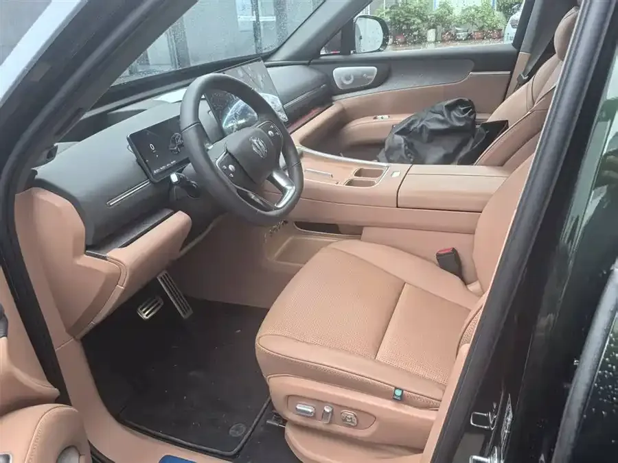 Leapmotor D19 Leapmotor D19 2026 Range Extended 500 Smart Edition Six-Seater 2026 — миниатюра 3