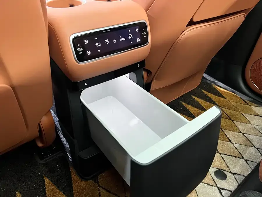 Li Xiang L9 Ideal L9 2024 Pro 2024 — миниатюра 5