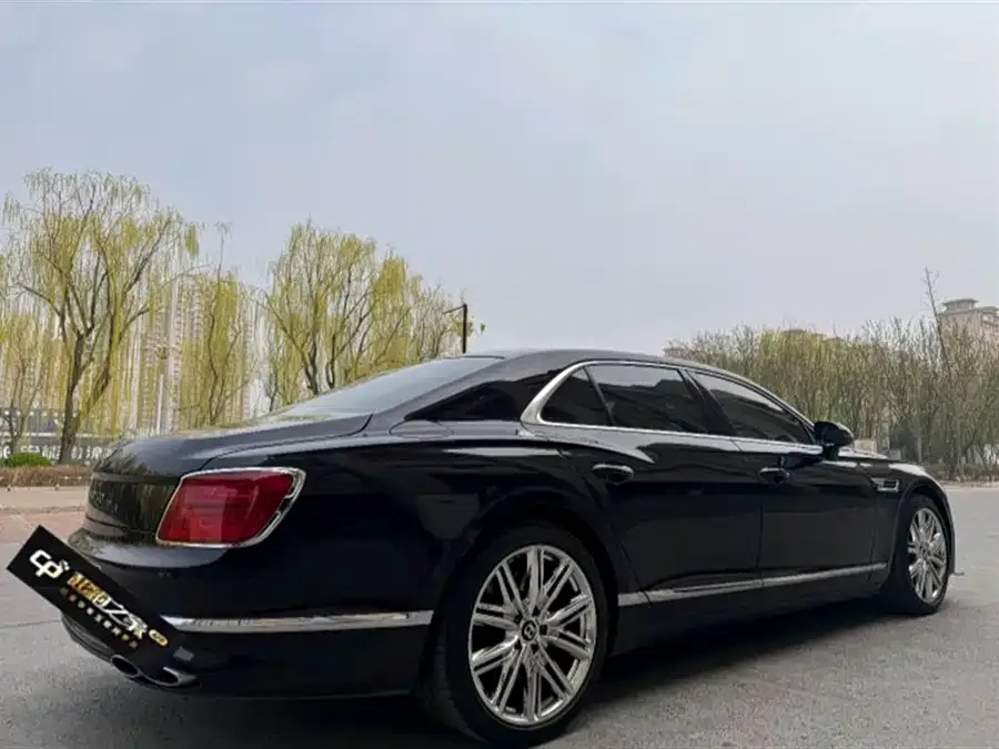 Bentley Flying Spur Mercedes-Benz 2023 4.0T V8 Yadu Edition 2024 — миниатюра 4
