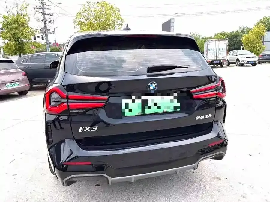 BMW iX3 2024 leading model 2024 — миниатюра 4