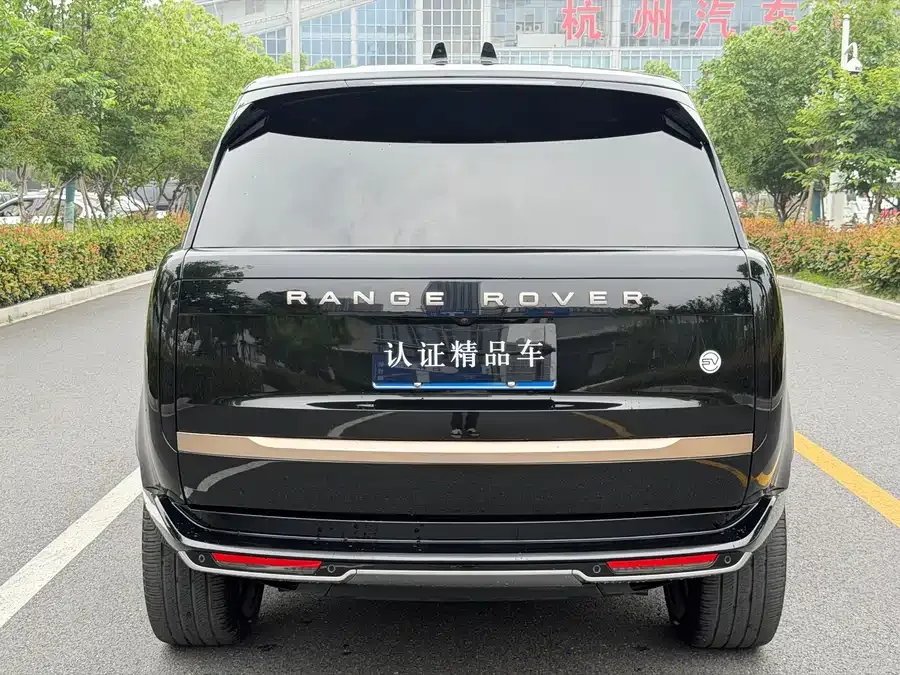 Land Rover Range Rover Range Rover 2023 3.0 L6 400PS Seven-seat Extended Edition 2023 — миниатюра 2