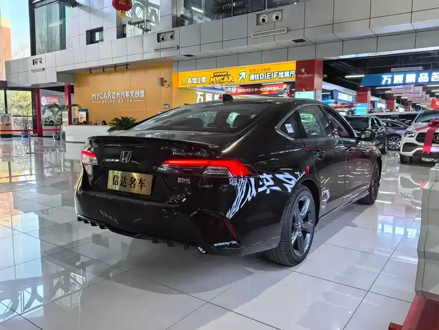 Honda Inspire Insignia 2025 260TURBO Elegant Edition 2026 — миниатюра 5
