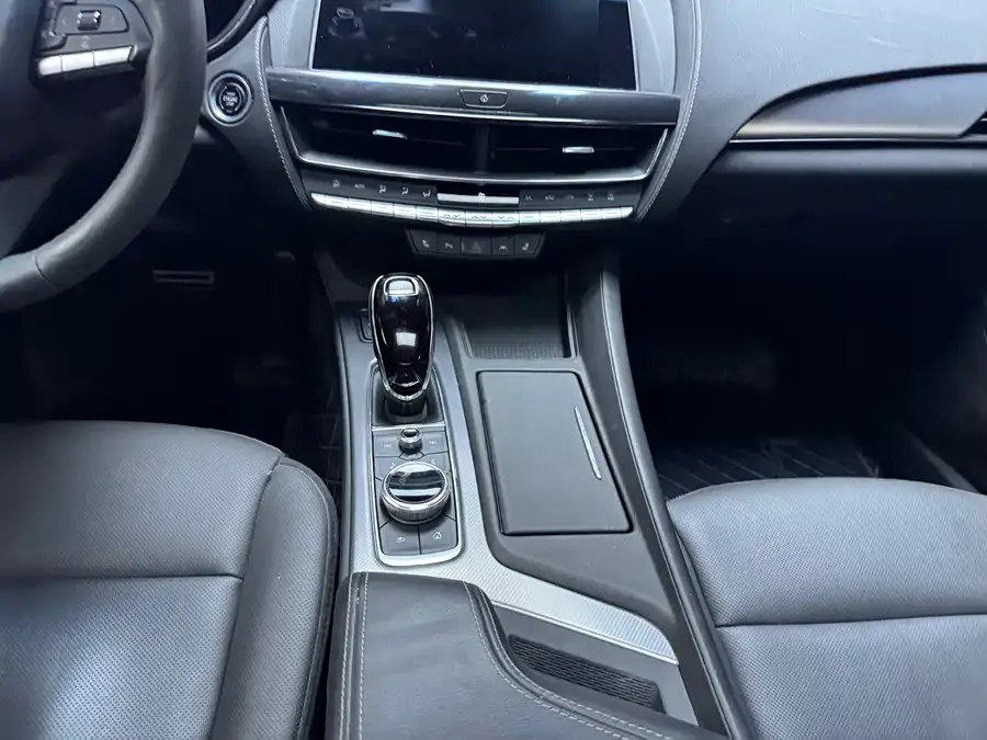 Cadillac CT5 2022 28T Premium Edition 2022 — миниатюра 4