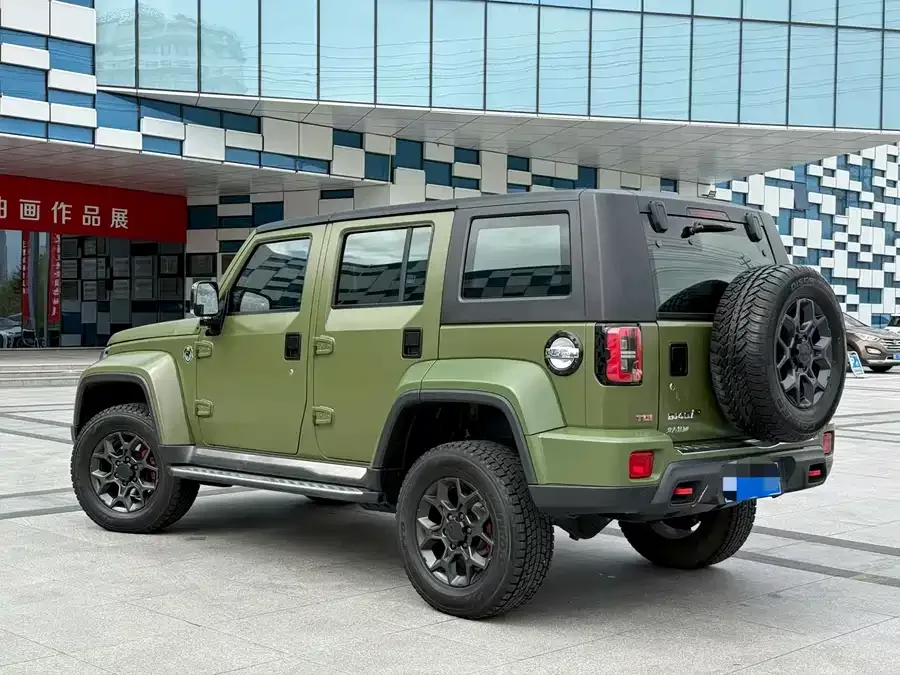 BAIC BJ40 Beijing Off-road BJ40 2021 2.0D Automatic 4WD Blade Hero Edition Knight Edition 2022 — миниатюра 2