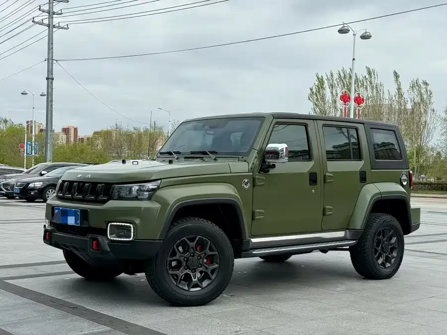 BAIC BJ40 Beijing Off-road BJ40 2021 2.0D Automatic 4WD Blade Hero Edition Knight Edition 2022 — фото 1, купить с доставкой в Москву