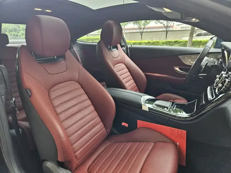 Mercedes-Benz C-Class AMG Mercedes-Benz C-Class AMG 2023 AMG C 43 4MATIC Coupe 2023 — миниатюра 3