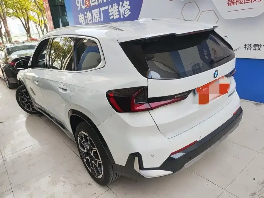 BMW X1 2023 sDrive25Li X Design Package 2024 — миниатюра 5