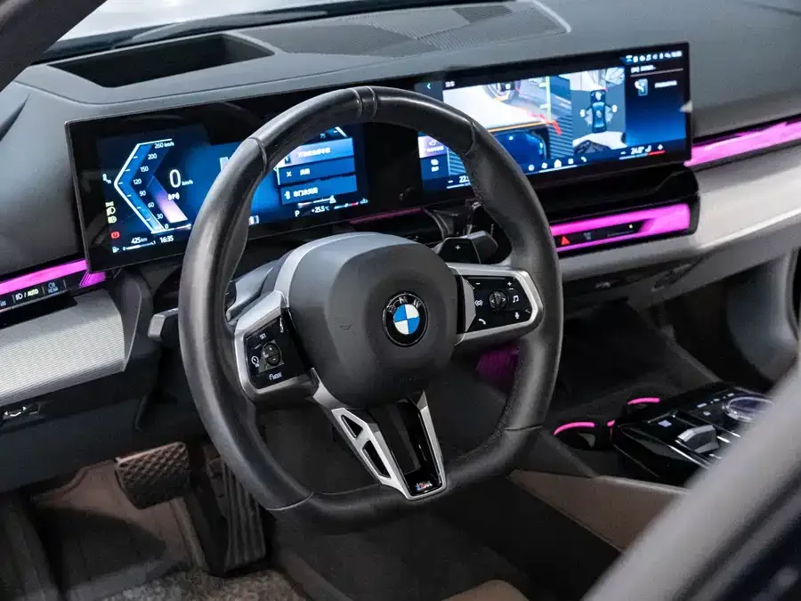 BMW 5 Series BMW 5 Series (Imported) 2024 530i Exclusive M Sport Package 2025 — миниатюра 3