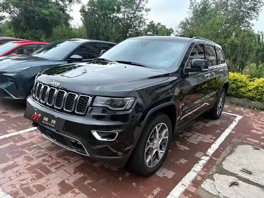 Jeep Grand Cherokee 2022