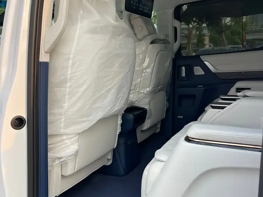 Buick Century Century 2025 2.0T 7-seat Yunshi Edition 2024 — миниатюра 4