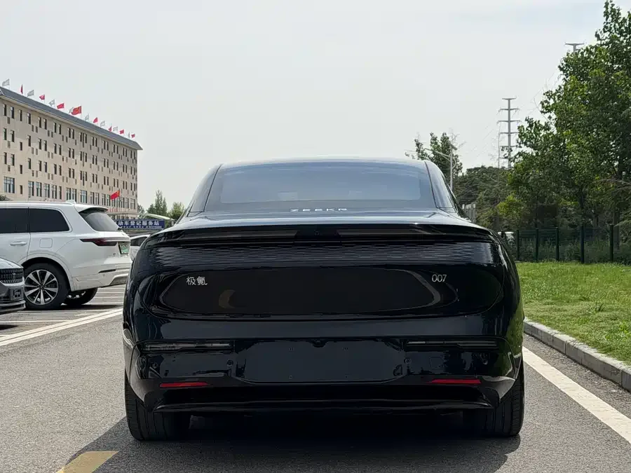 Zeekr 007 Zeekr 007 2024 rear-wheel drive smart driving version 100kWh 2024 — миниатюра 5