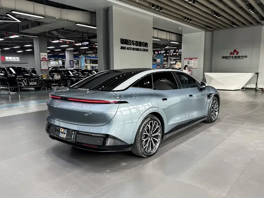 Zeekr 007 Zeekr 007 2025 rear-wheel drive smart driving version 75kWh 2025 — миниатюра 4