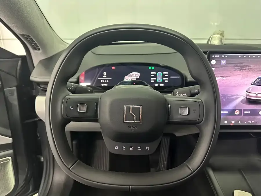 Zeekr 007 Zeekr 007 2025 rear-wheel drive smart driving version 75kWh 2025 — миниатюра 5