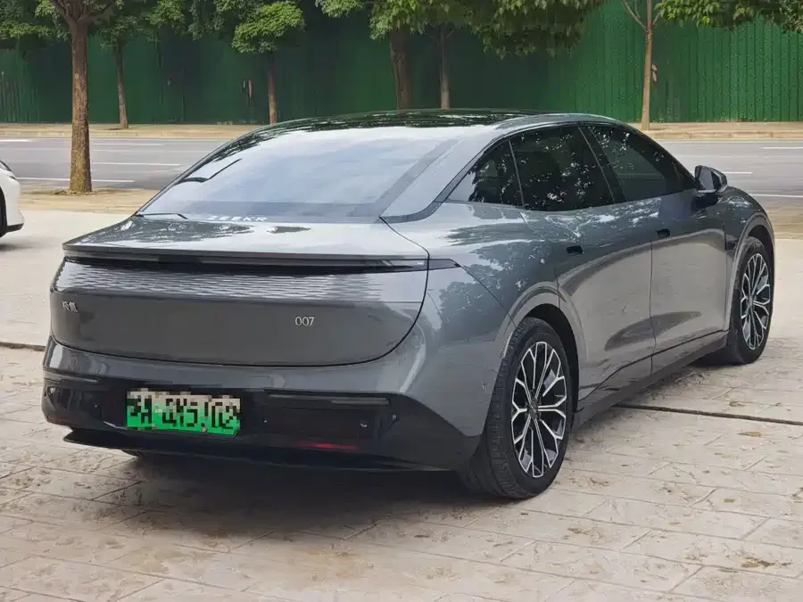 Zeekr 007 Zeekr 007 2024 rear-wheel drive smart driving version 75kWh 2024 — миниатюра 3