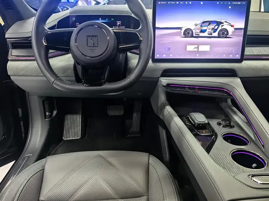 Zeekr 001 Zeekr 001 2024 WE version 100kWh rear-wheel drive 2024 — миниатюра 4