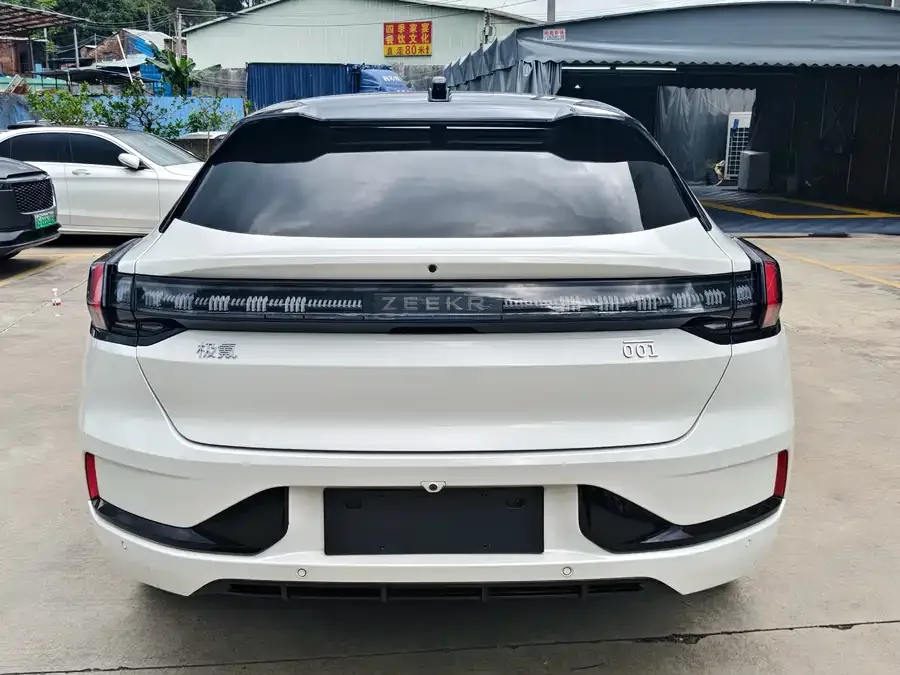 Zeekr 001 Zeekr 001 2023 YOU version 100kWh 2023 — миниатюра 2