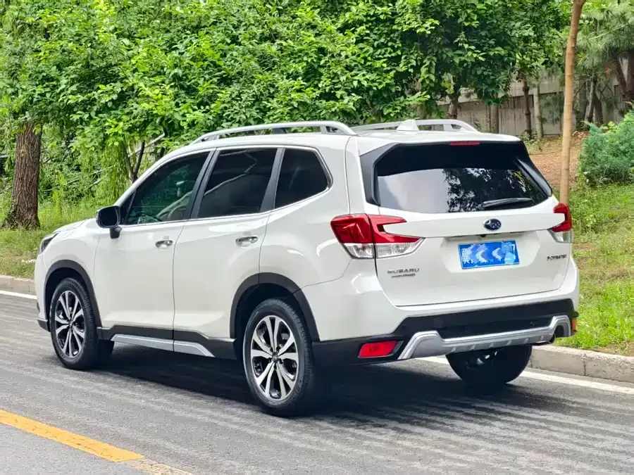 Subaru Forester 2022 Forester 2.0i AWD Ultimate Edition EyeSight 2023 — миниатюра 2