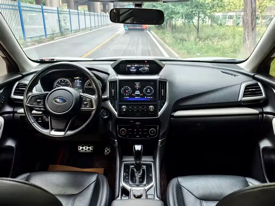 Subaru Forester 2022 Forester 2.0i AWD Ultimate Edition EyeSight 2023 — миниатюра 3