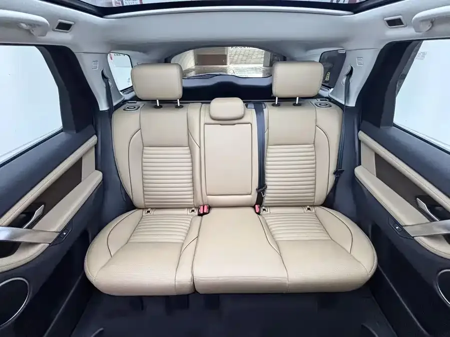 Land Rover Pre-owned Discovery Sports Discovery Sport 2024 Performance Technology Edition 2024 — миниатюра 3