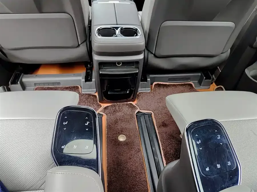 GAC Trumpchi M8 Trumpchi M8 2024 Master Series 400T Supreme Edition 2024 — миниатюра 3