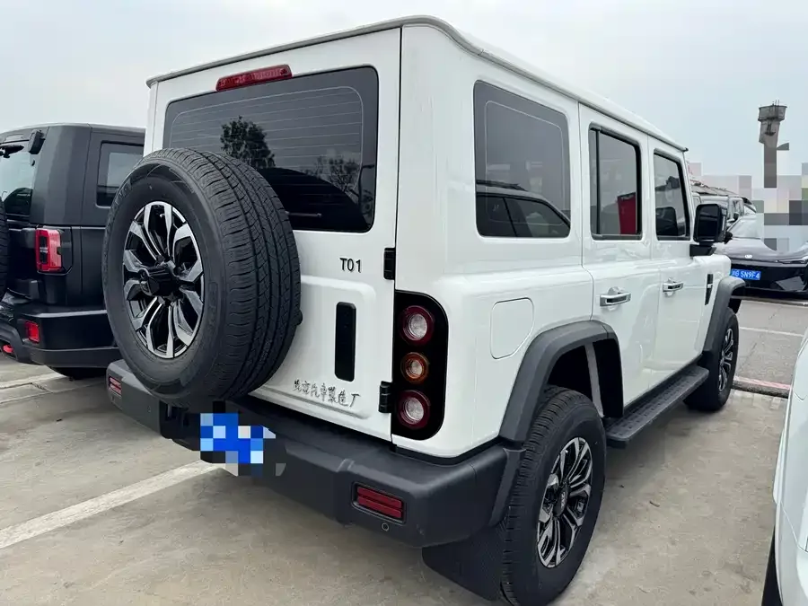 212 T01 212 T01 2025 2.0T Diesel Edition 2026 — миниатюра 2