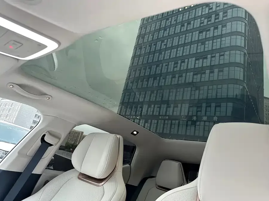 Zeekr X Zeekr X 2025 four-seat rear-wheel drive cube version 2024 — миниатюра 3