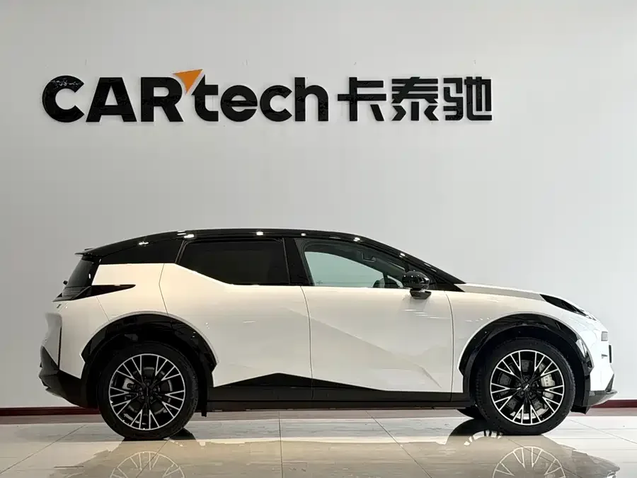 Zeekr X Zeekr X 2025 four-seat rear-wheel drive cube version 2024 — миниатюра 2