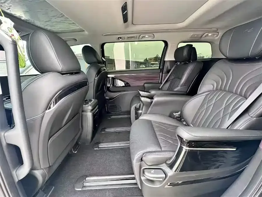 GAC Trumpchi M8 Trumpchi M8 2023 Master Series 390T Extreme Edition 2025 — миниатюра 3
