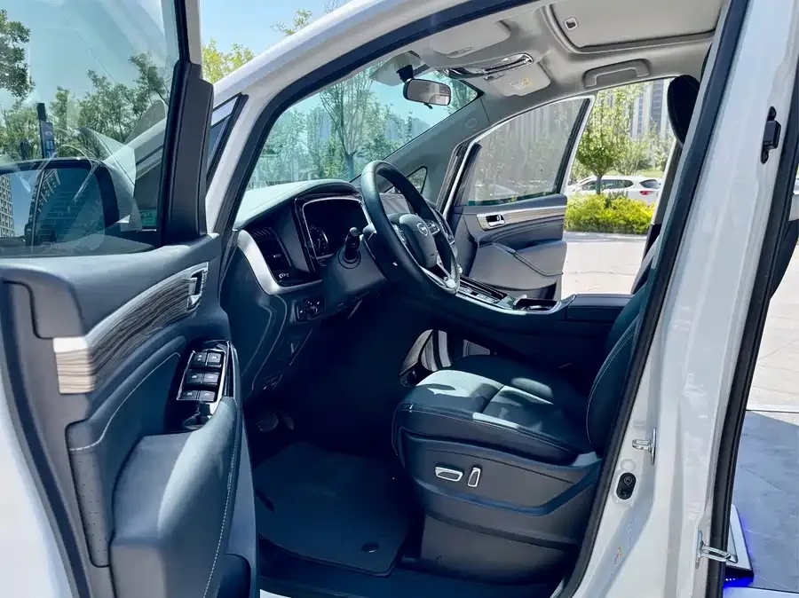 GAC Trumpchi M8 Trumpchi M8 2024 Lingxiu Series 390T Premium Edition 2024 — миниатюра 3