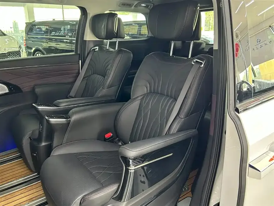 GAC Trumpchi M8 Trumpchi M8 2024 Master Series Super Hybrid Edition 2024 — миниатюра 4