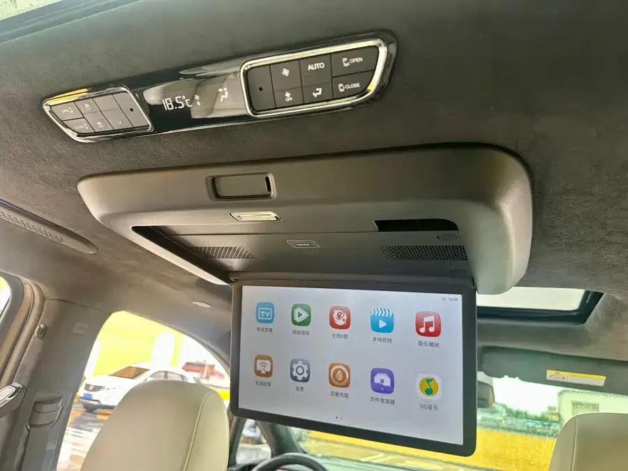 GAC Trumpchi M8 Trumpchi M8 2023 Grandmaster Series Dual Engine Royal Edition 2022 — миниатюра 5