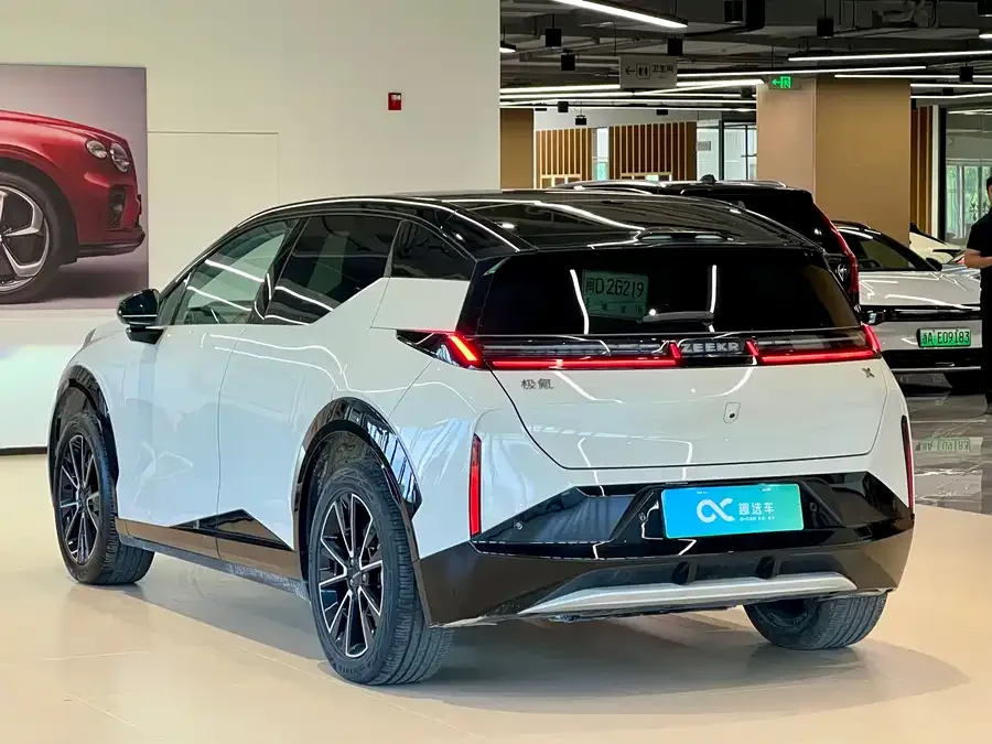 Zeekr X Zeekr X 2025 four-seat rear-wheel drive cube version 2024 — миниатюра 2