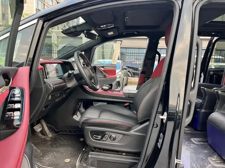 GAC Trumpchi M8 Trumpchi M8 2023 Master Series 390T Extreme Edition 2023 — миниатюра 3