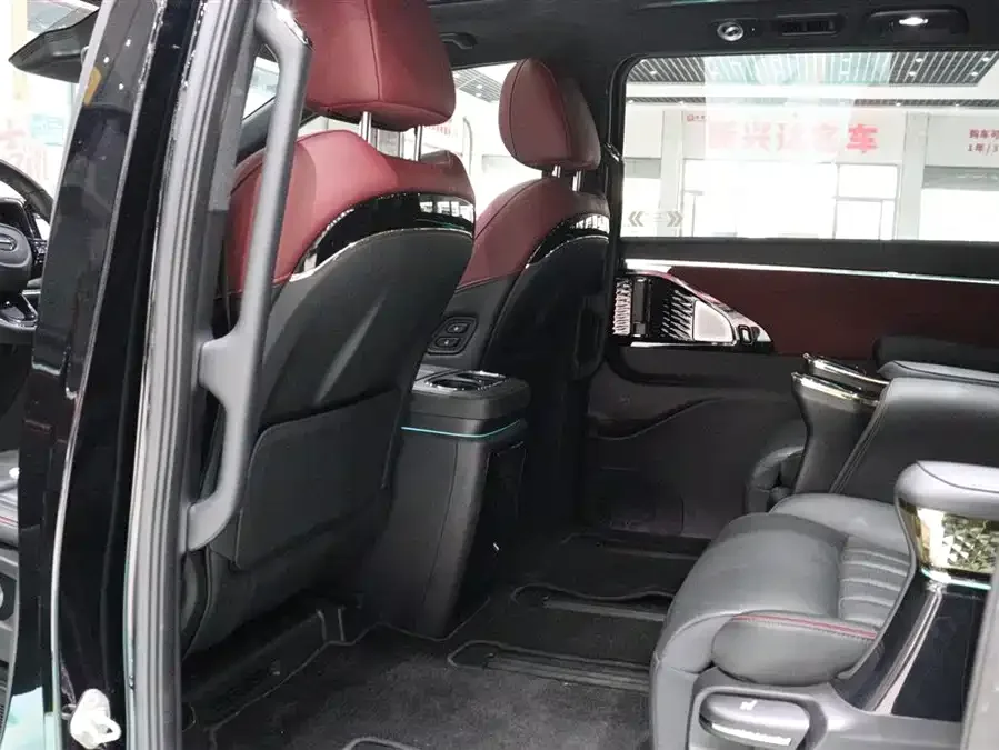 GAC Trumpchi M8 Trumpchi M8 2024 Grandmaster Series 400T Supreme Edition 2024 — миниатюра 3