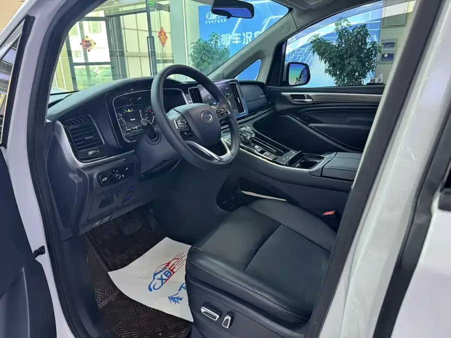 GAC Trumpchi M8 Trumpchi M8 2023 Lingxiu Series 390T Deluxe Edition 2023 — миниатюра 4