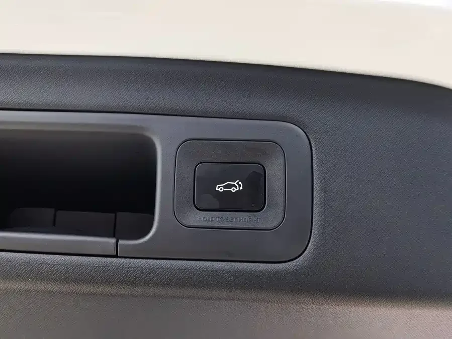 GAC Trumpchi M8 Trumpchi M8 2025 Grandmaster Series Super Hybrid Edition 2025 — миниатюра 5
