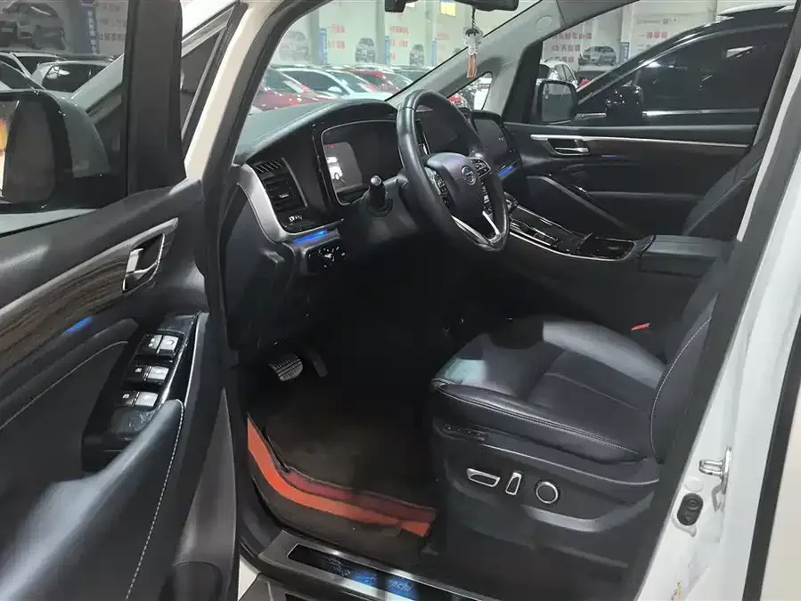 GAC Trumpchi M8 Trumpchi M8 2021 Master Series 390T Supreme Welfare Edition 2022 — миниатюра 3