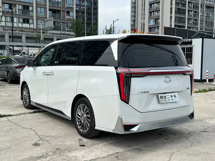 GAC Trumpchi M8 Trumpchi M8 2023 Grandmaster Series 400T Supreme Edition 2022 — миниатюра 2
