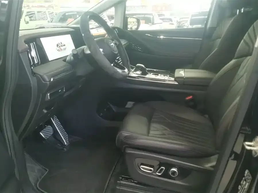 GAC Trumpchi M8 Trumpchi M8 2024 Master Series 400T Supreme Edition 2023 — миниатюра 3
